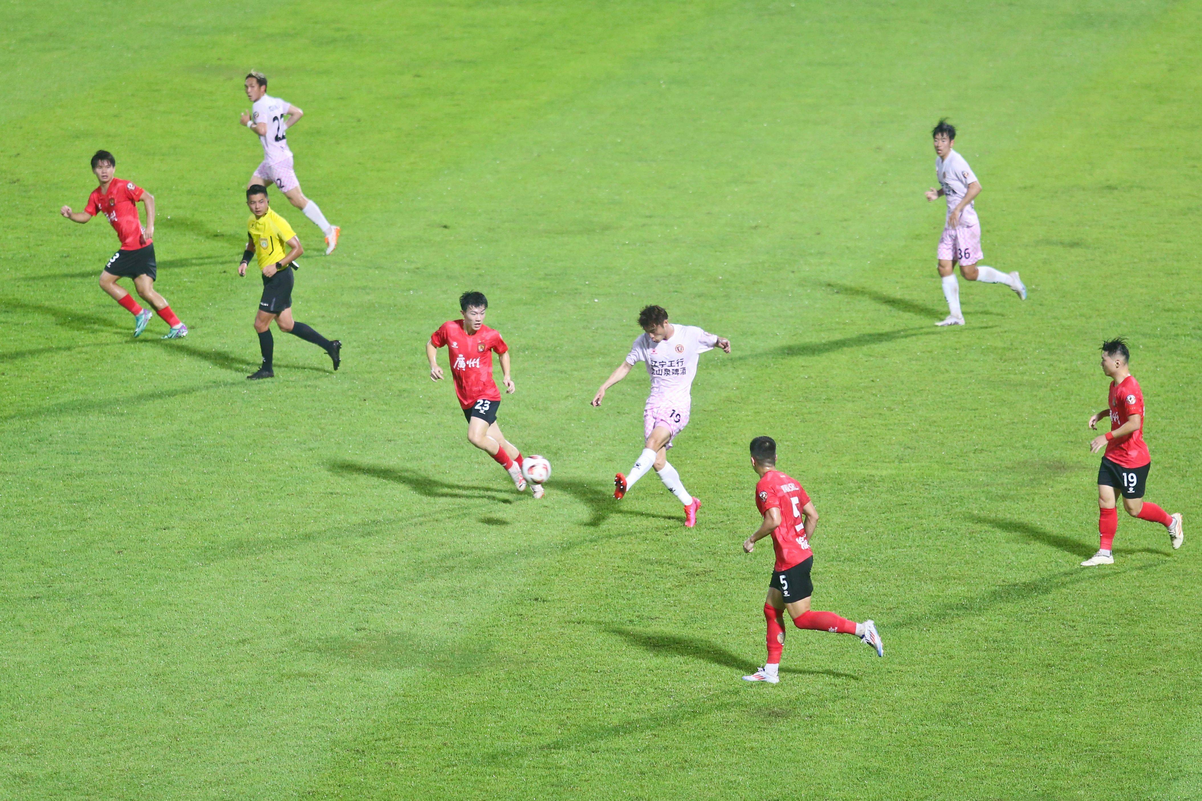 昔日铁卫复出补强恒大迎战亚冠，布局劳棋